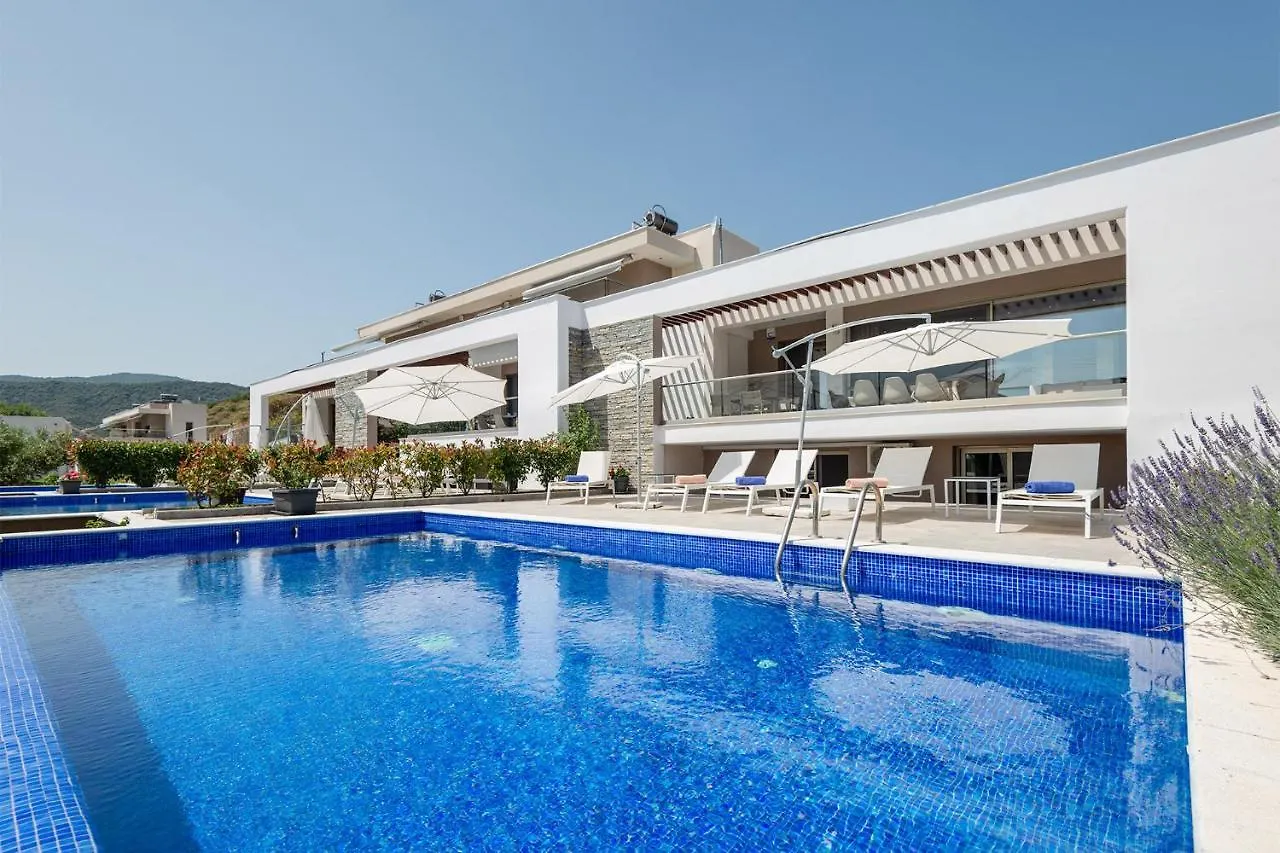 Afisia Villas Sarti