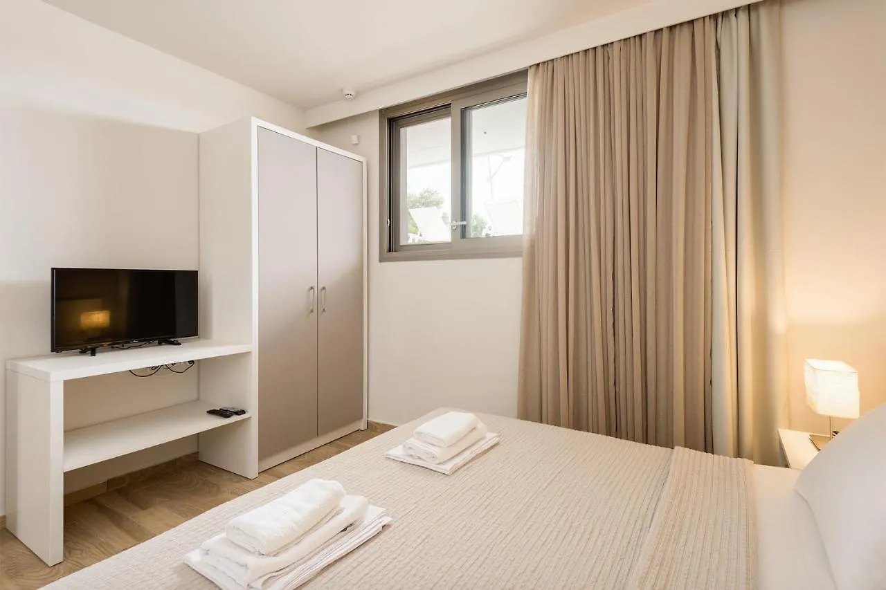 Afisia Villas Sarti